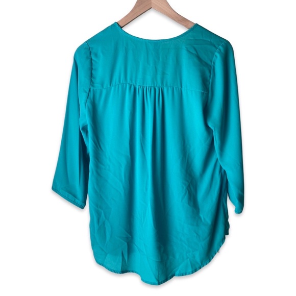 Turquoise Button Blouse - Picture 2 of 4